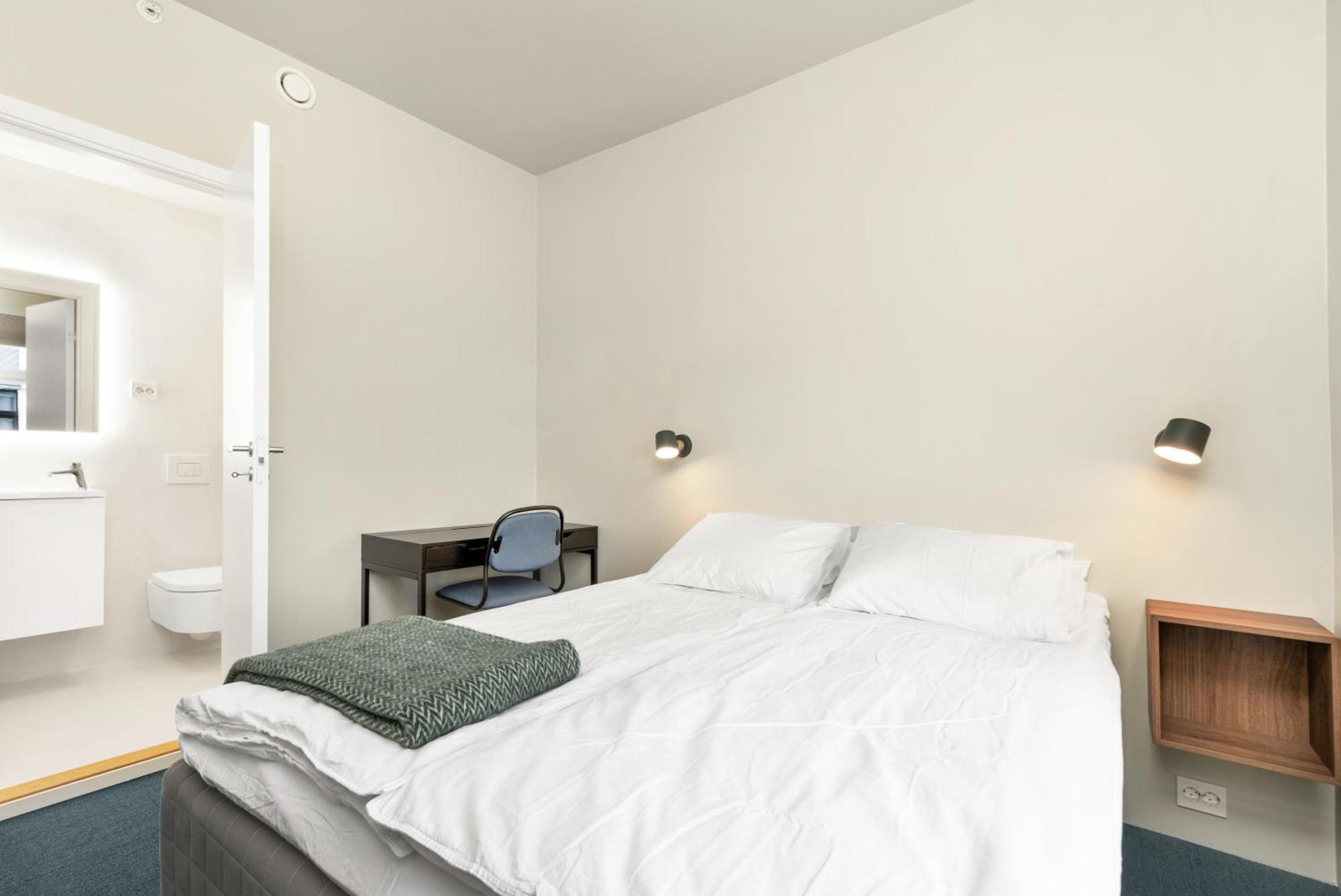 Central Guest House - Bedroom With Private Bathroom Stavanger Dış mekan fotoğraf