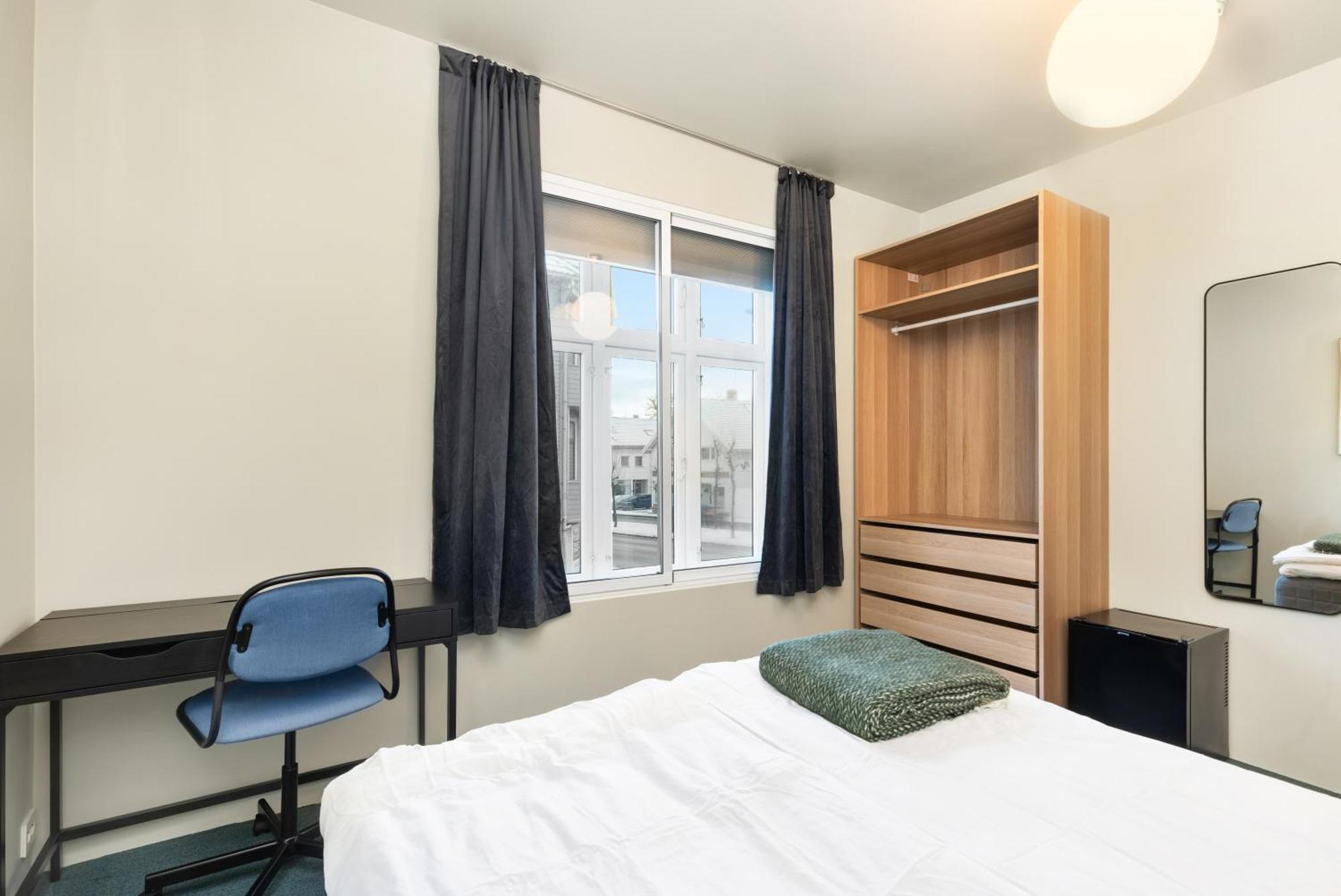 Central Guest House - Bedroom With Private Bathroom Stavanger Oda fotoğraf